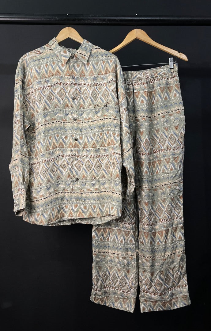 CLUB ROOM Conjunto X2 Pantalon Y Otro Varios  Estampado Talle M