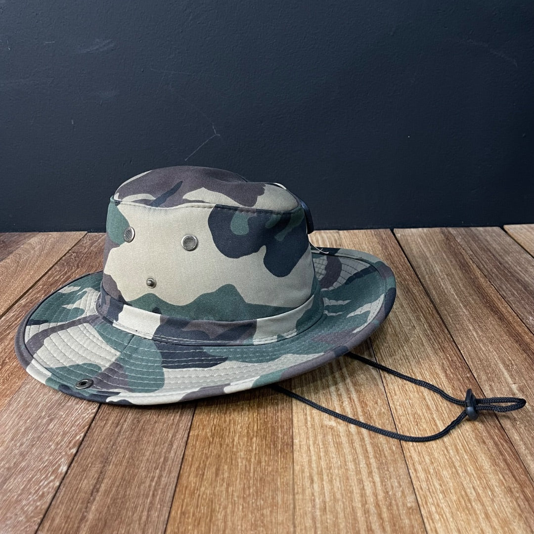 SIN MARCA  Sombrero Con Ala  Varios  Camuflado  Talle Unico