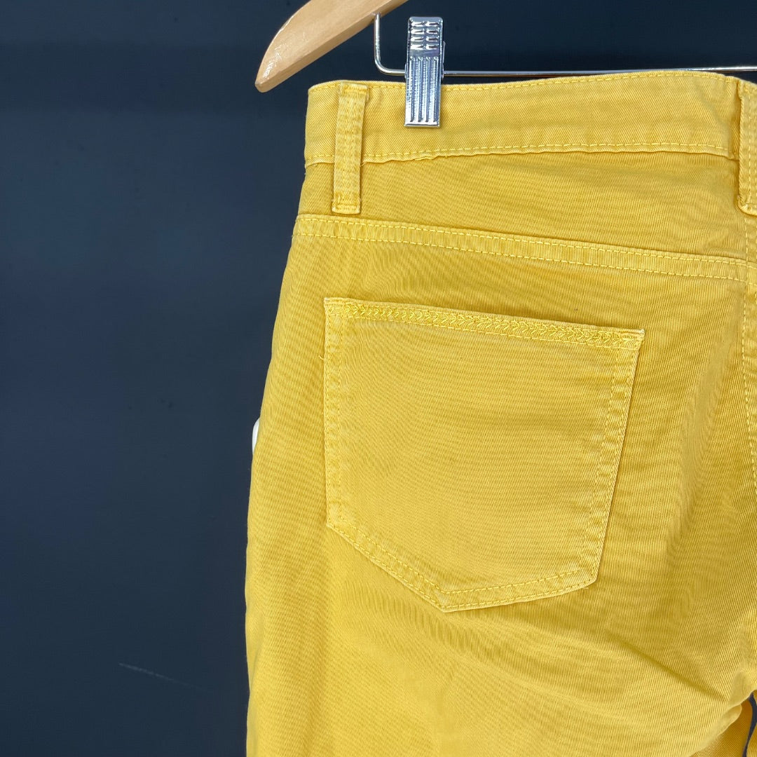 WEEKEND Pantalon Amarillo Talle 30