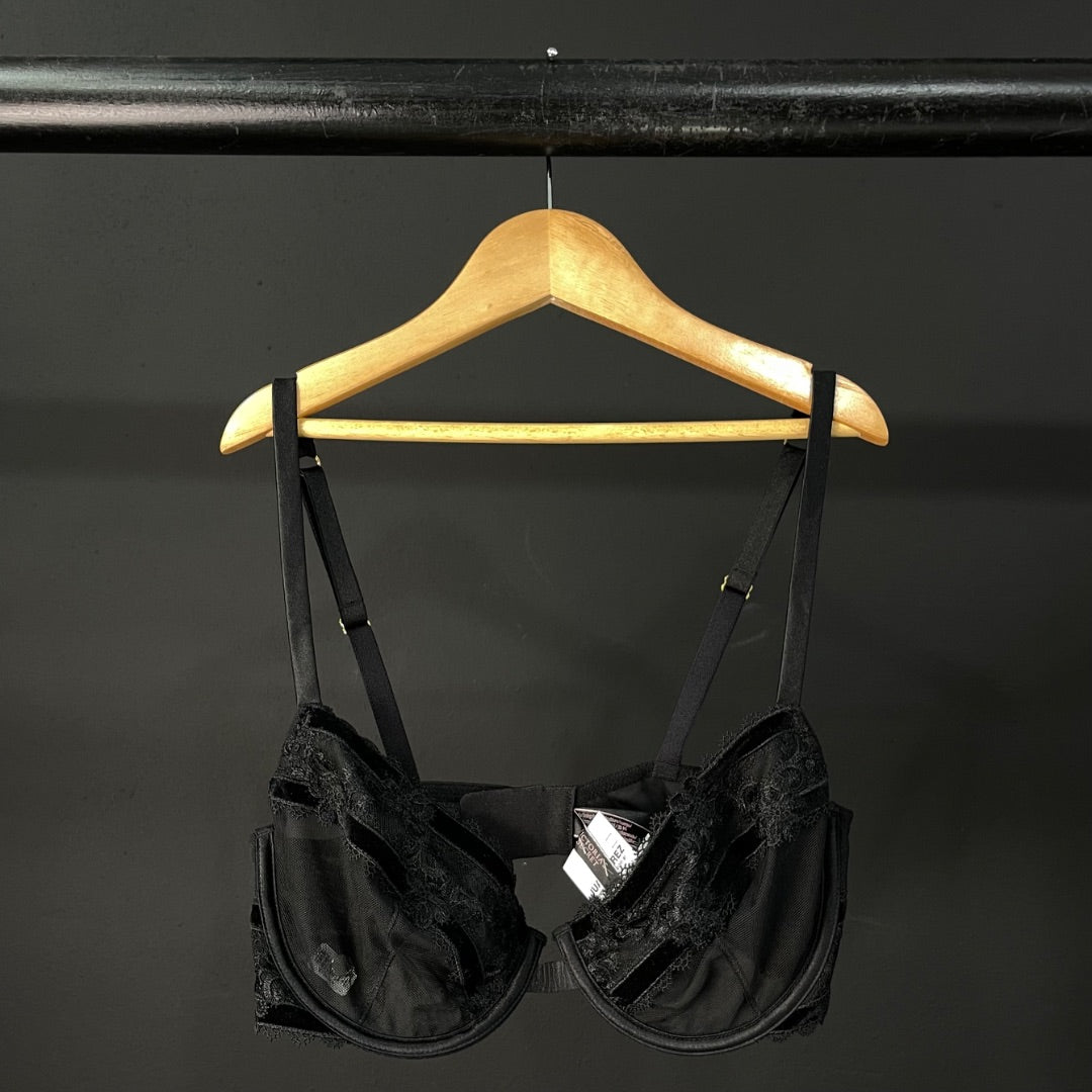VICTORIA SECRET  Corpiño  Negro  Talle 34D