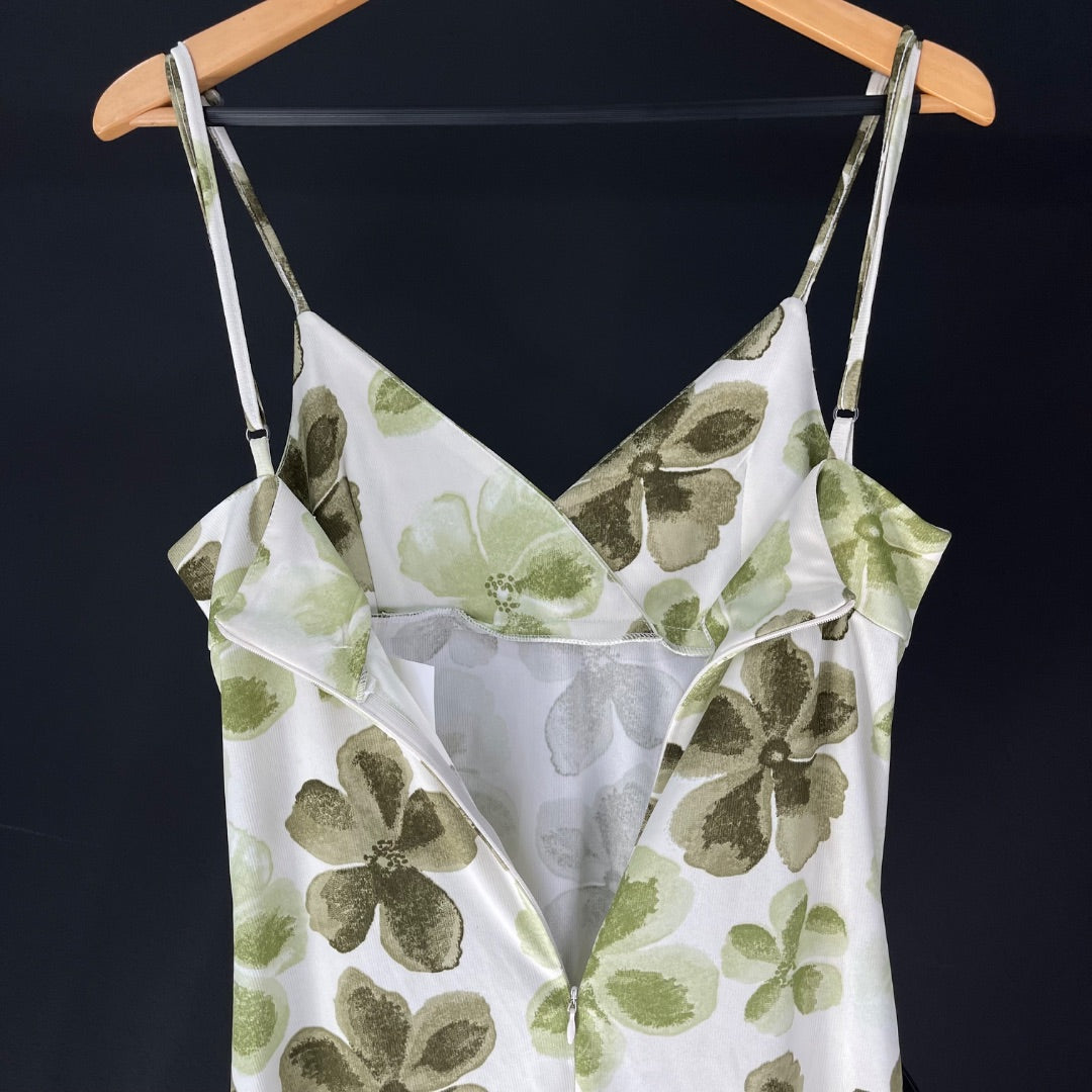 ORIX Vestido Sin Manga Varios Floral Talle 2