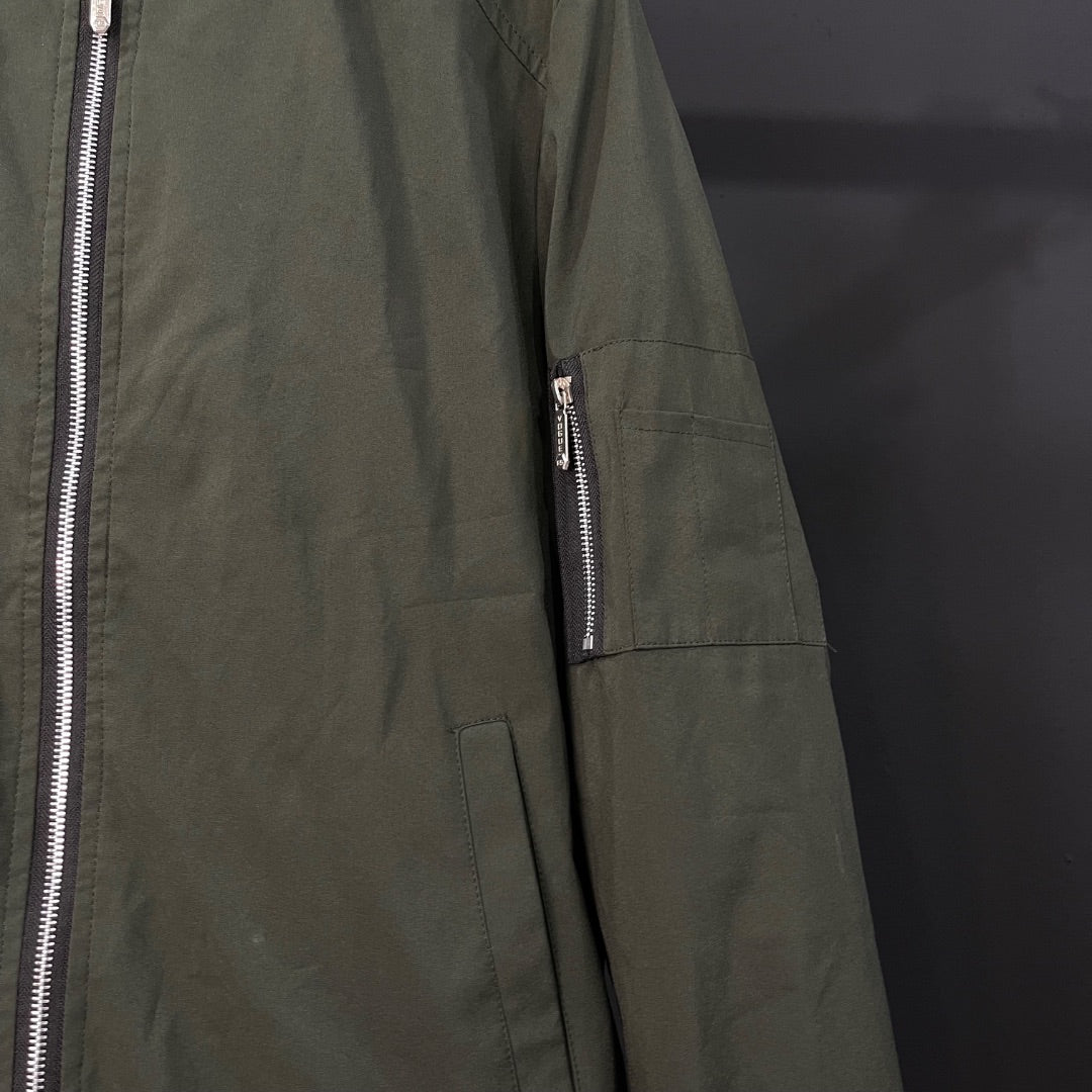 VOGUE Campera Verde Talle L