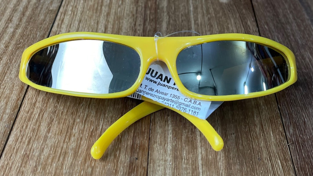 SIN MARCA  Lentes de Sol  Amarillo  Talle Unico