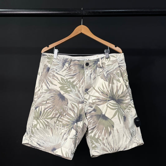 AMERICAN EAGLE  Short Bermuda  Varios  Estampado  Talle 33