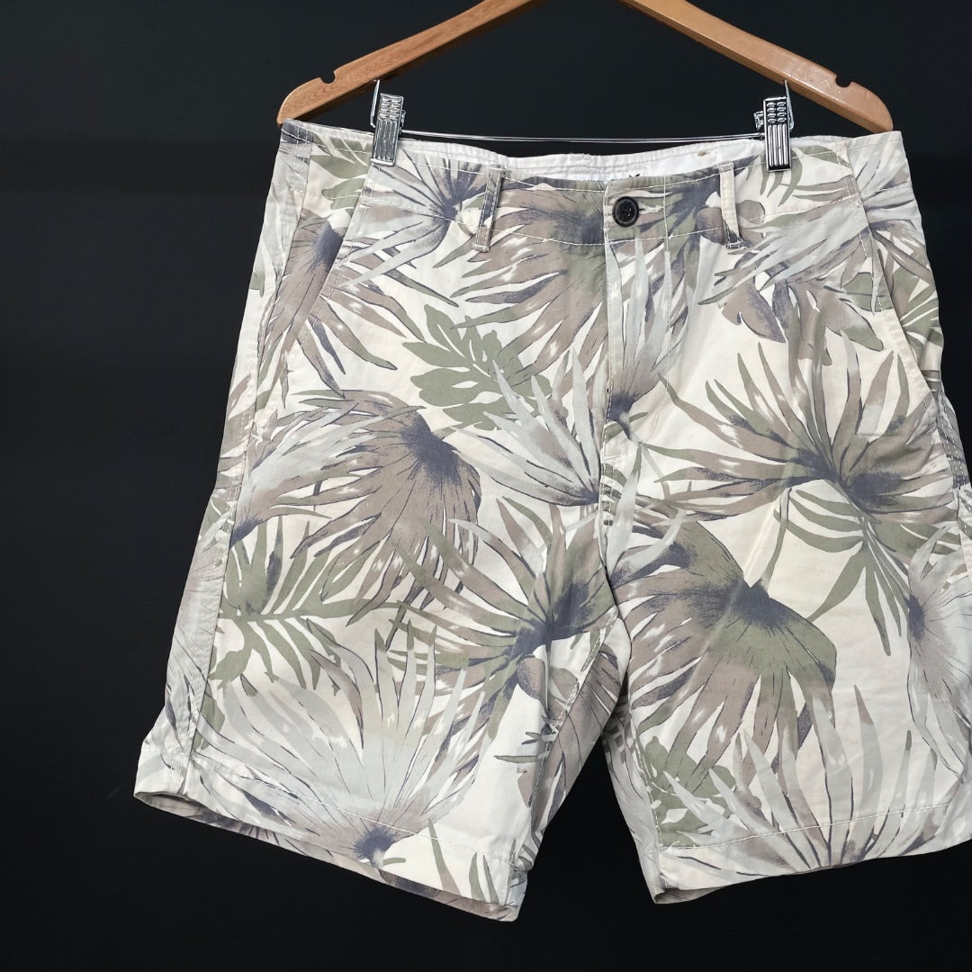 AMERICAN EAGLE  Short Bermuda  Varios  Estampado  Talle 33