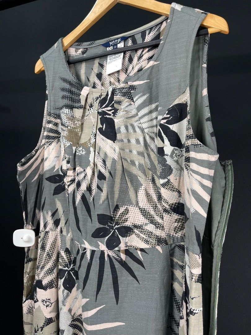 MAINE Vestido Sin Manga Varios  Estampado Talle 20