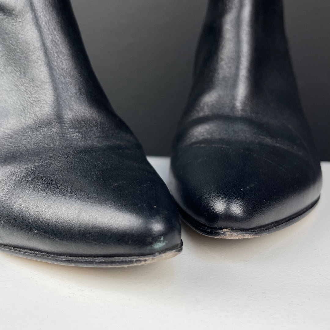 BRUNO MANETTI Bota Corta Negro Talle 8