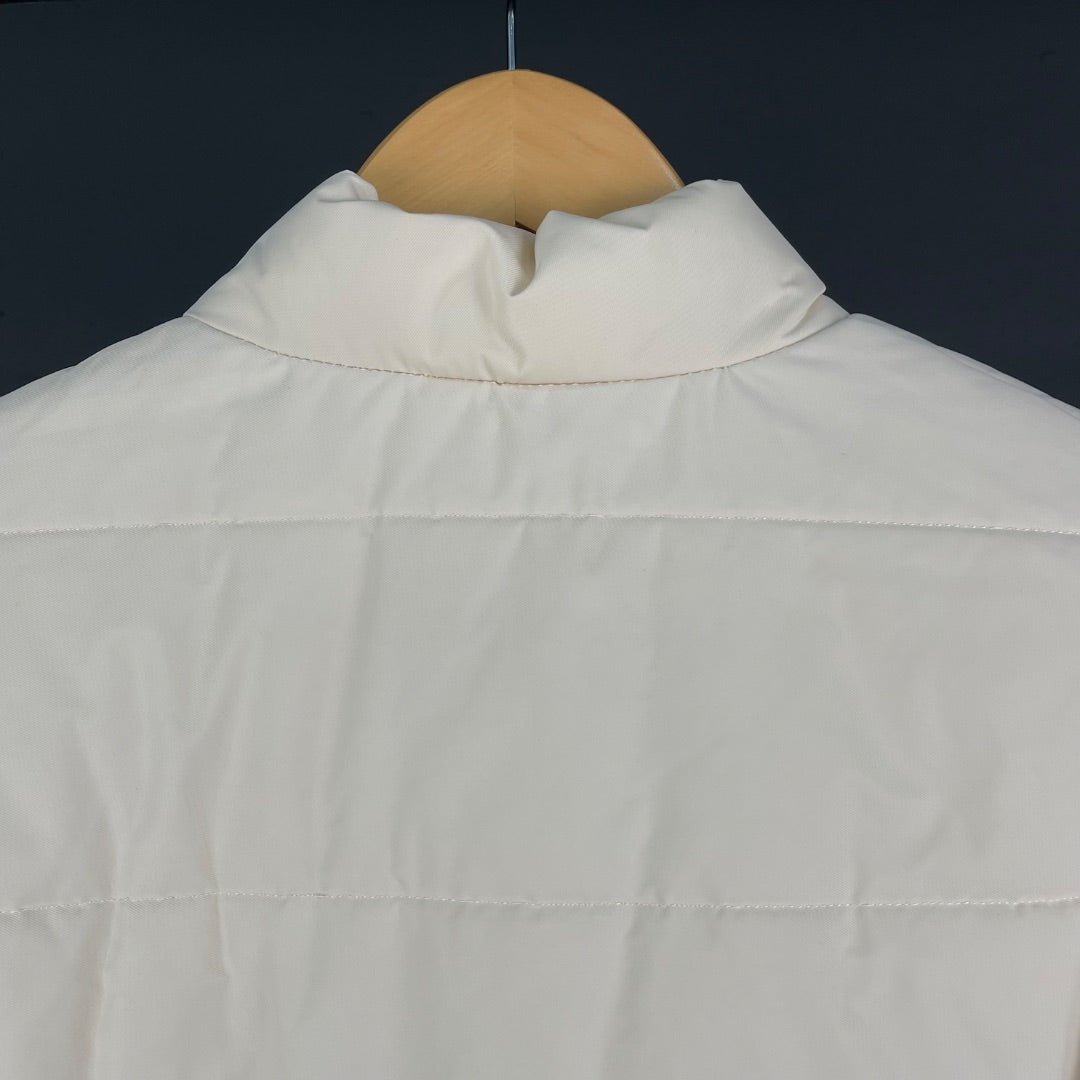 AYRES Campera Beige Talle 44