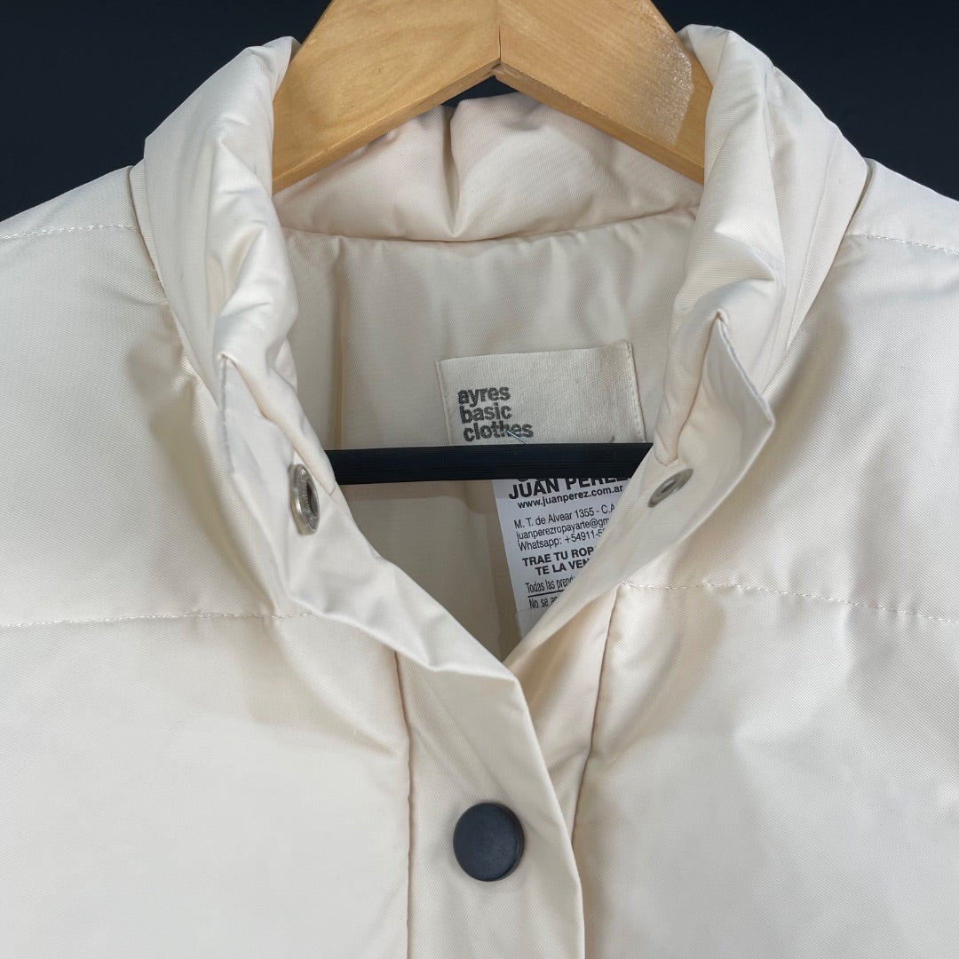 AYRES Campera Beige Talle 44