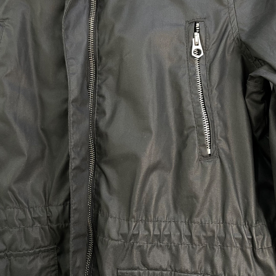LOGG Campera Negro Talle 4