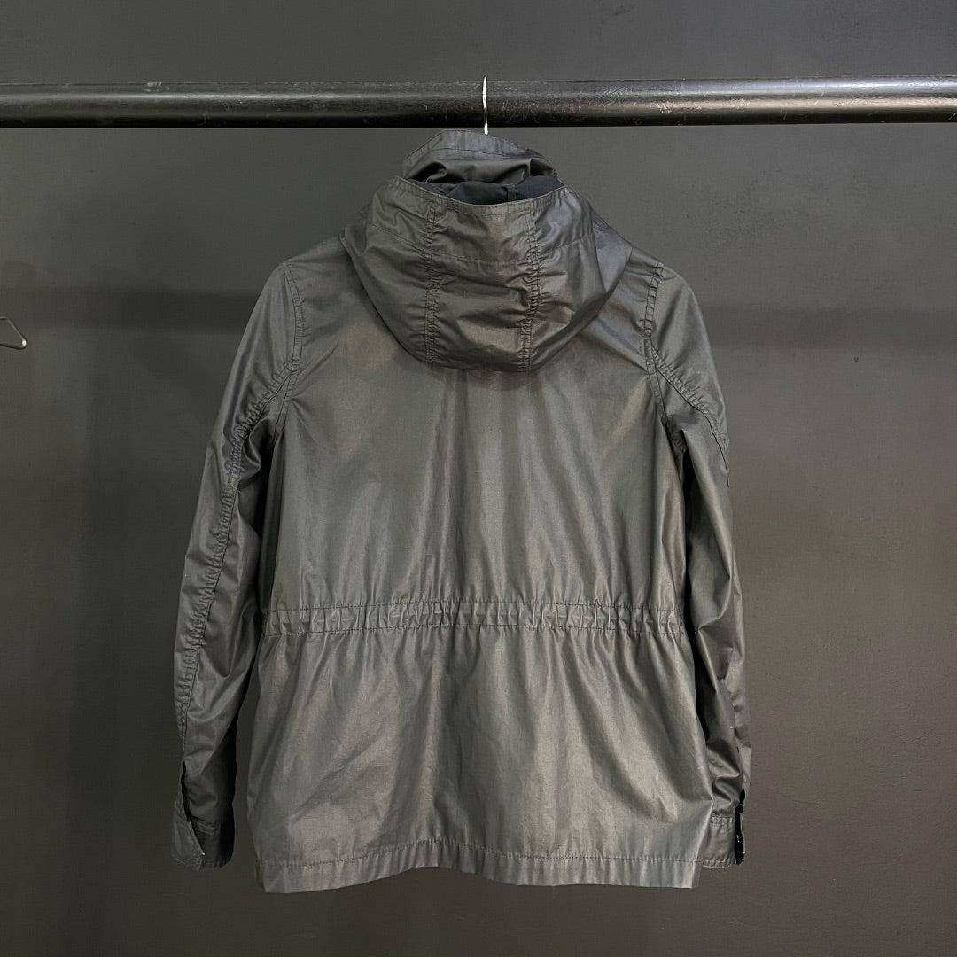 LOGG Campera Negro Talle 4