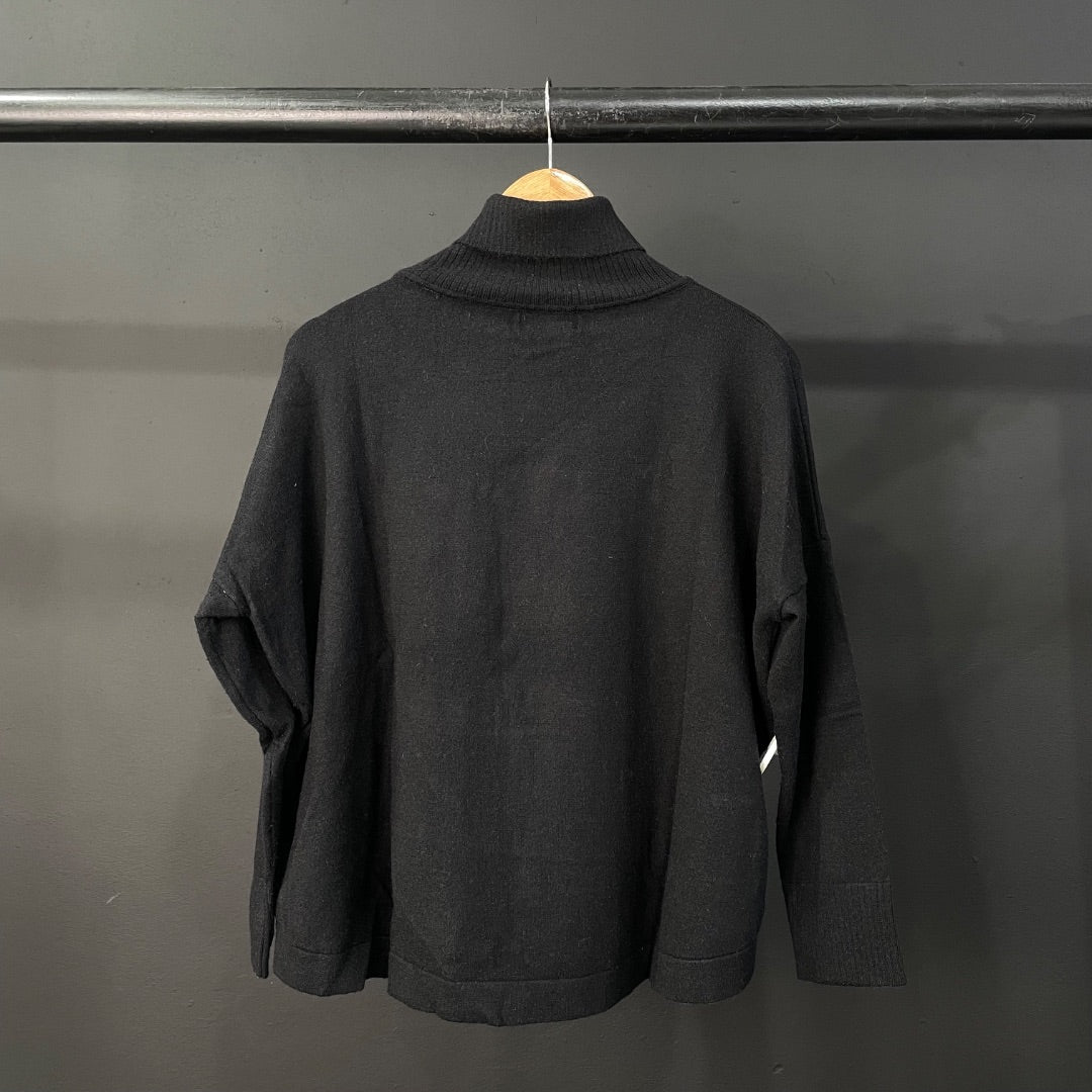 NANA Sweater Cuello Alto Negro Talle M