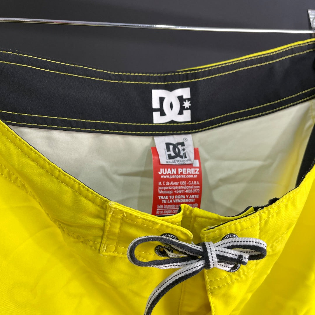 DC  Short Bermuda  Amarillo  Talle S