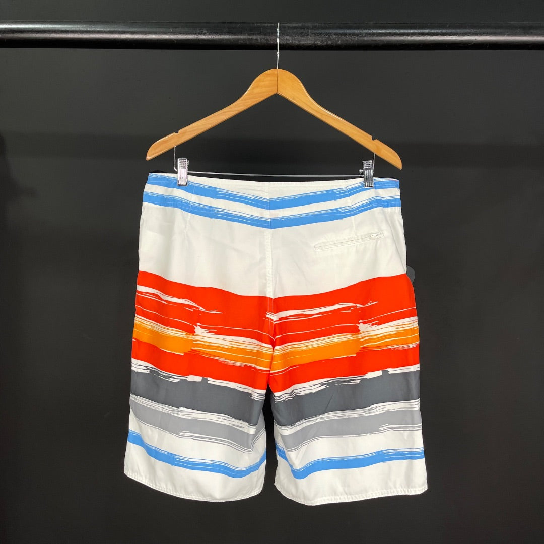 NIKE  Short Bermuda  Varios  Talle L