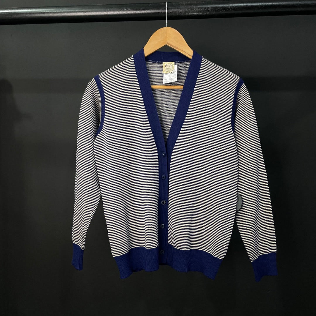 SIN MARCA  Sweater Abierto  Varios Rayado  Talle 3