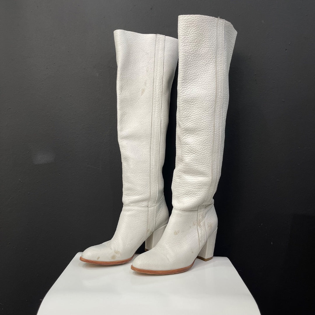 PRUNE Bota Larga Blanco Talle 39