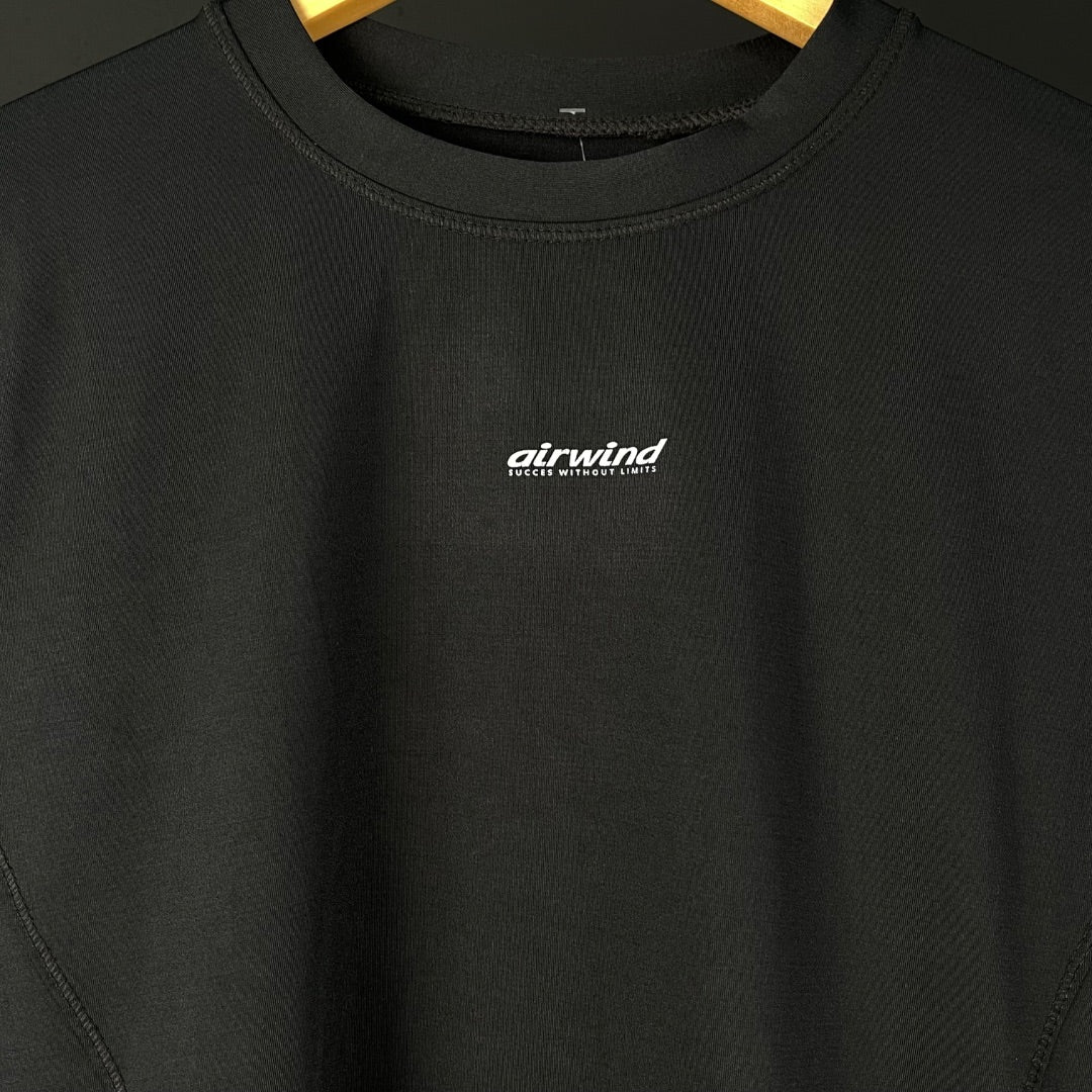 AIRWIND Remera Manga Larga Negro Talle XXL