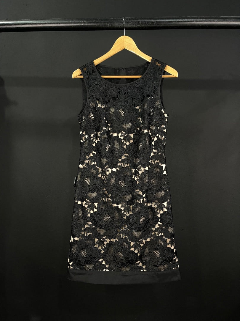 WHITE HOUSE BLACK MARKET  Vestido Sin Manga  Varios Beige Y Negro  Talle 2