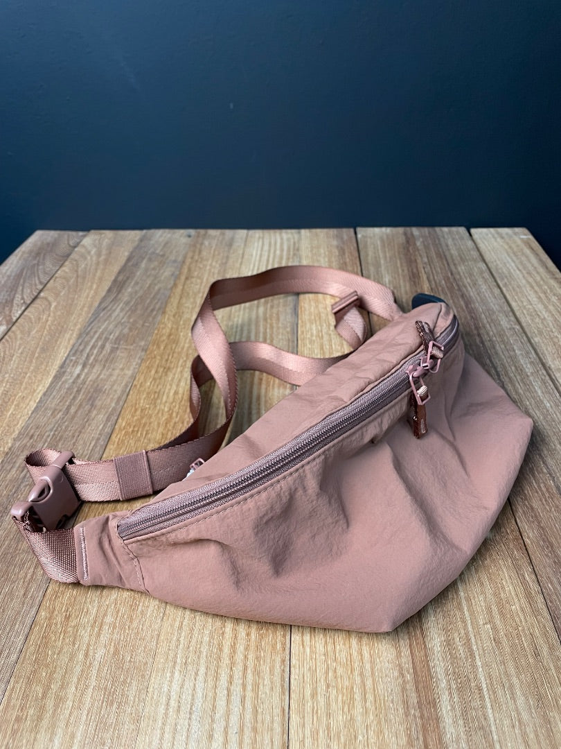 Riñonera  UNIQLO  Marron Talle Unico