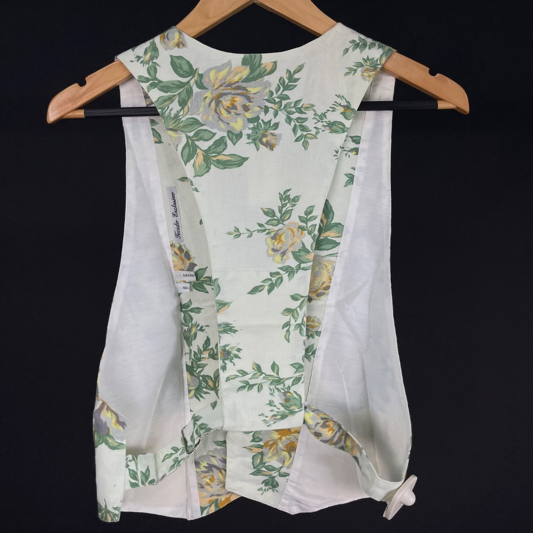 MARCIA DINHEIRO Chaleco Corto Varios Floral Talle 40