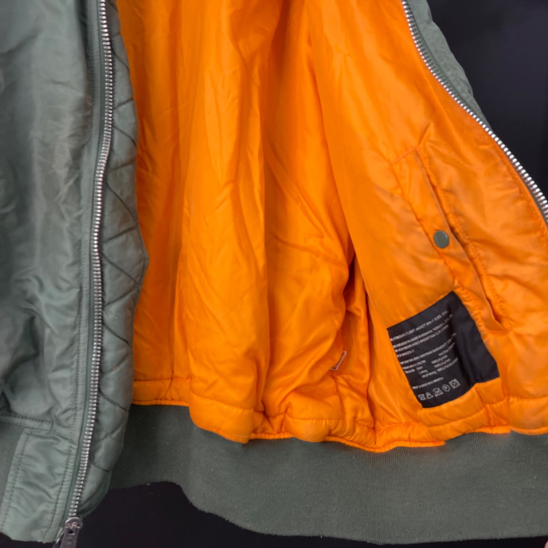 ALPHA Campera Verde Talle XXL