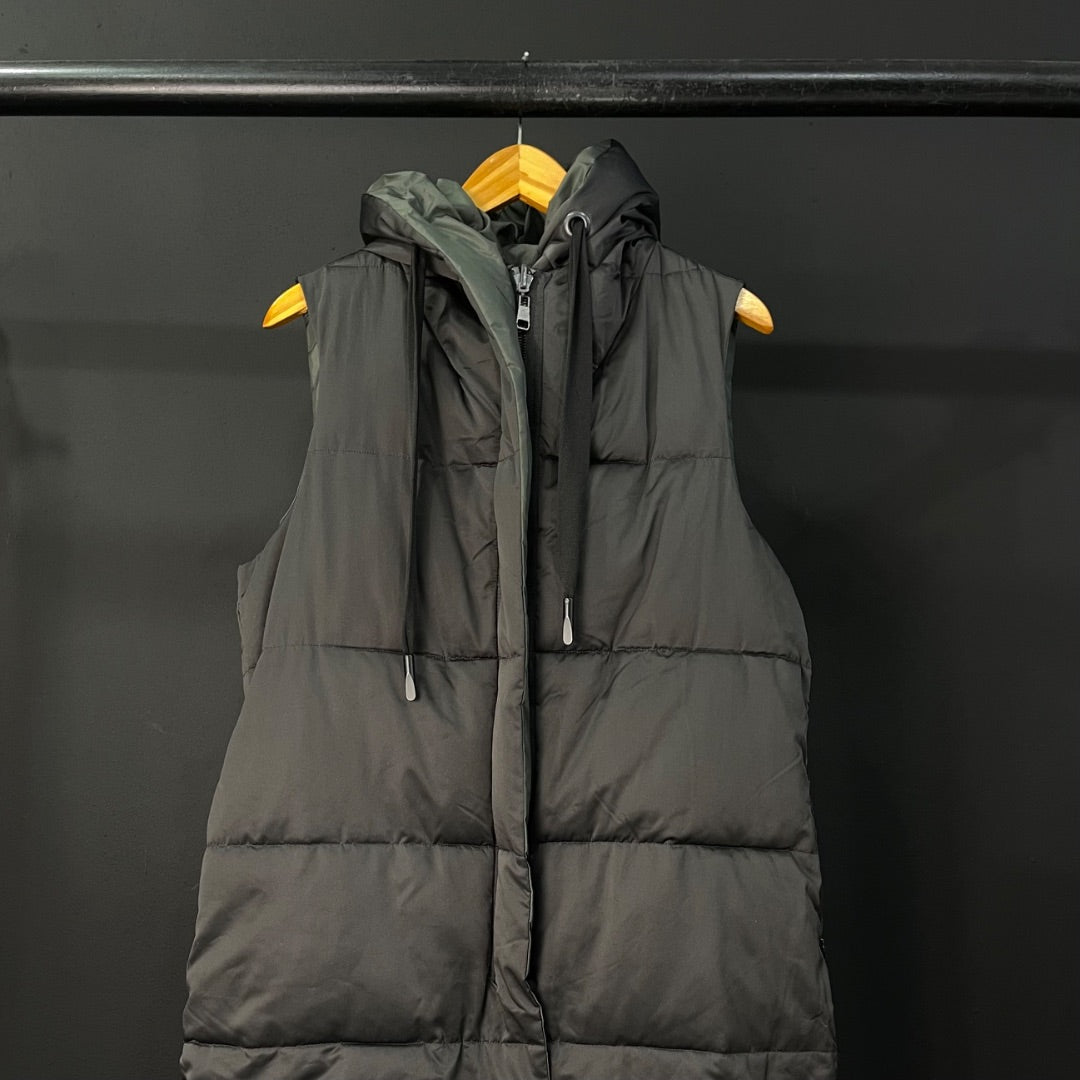 ZARA Chaleco Largo Negro Talle M