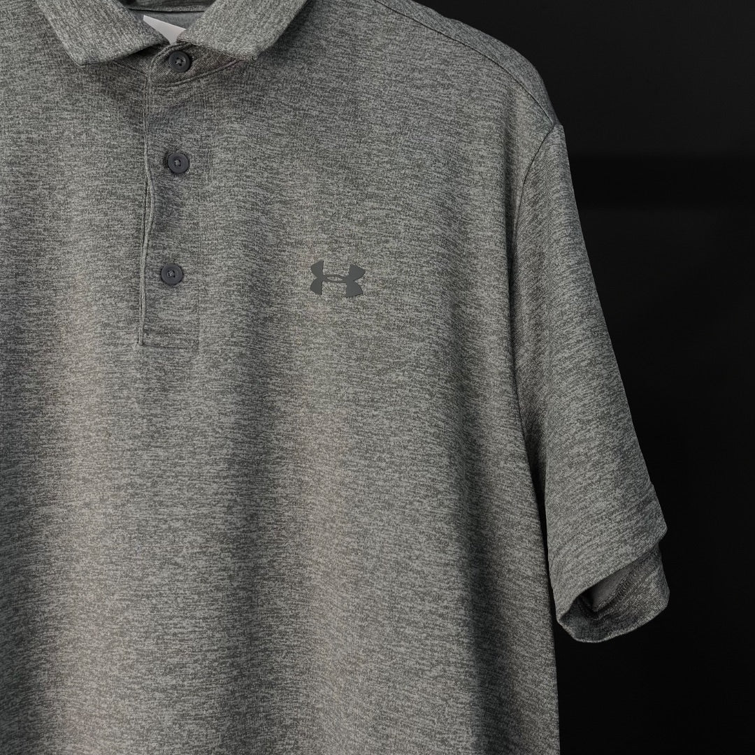 UNDERARMOUR Remera Deportiva Gris Talle XL