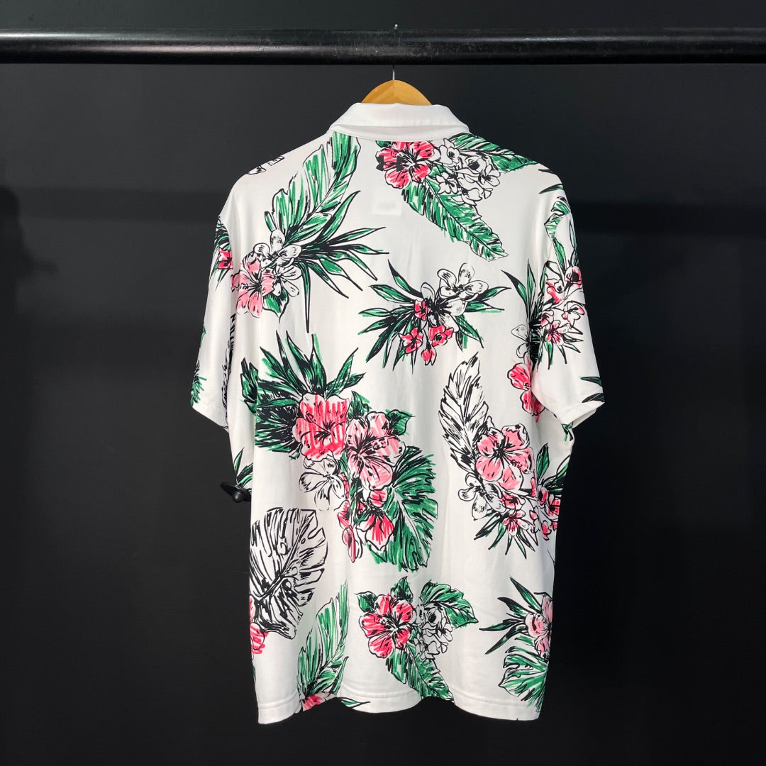 UNDERARMOUR Remera Deportiva Varios Floral Talle XL