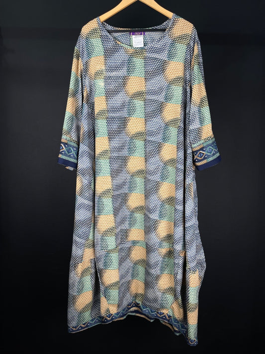 VARS Vestido Manga Larga Varios  Estampado Talle XL