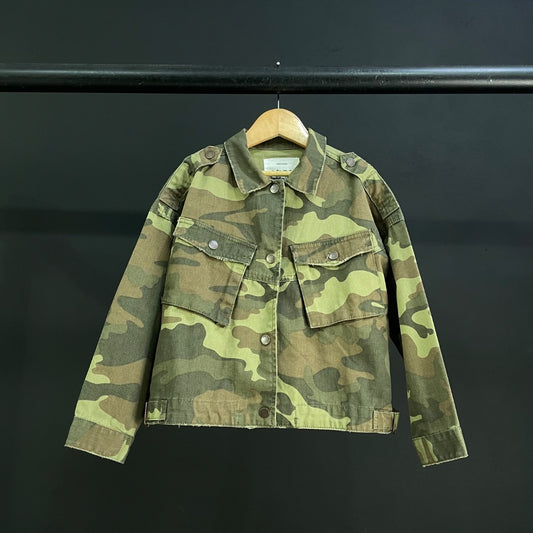 ZARA Campera Varios  Camuflado Talle 8