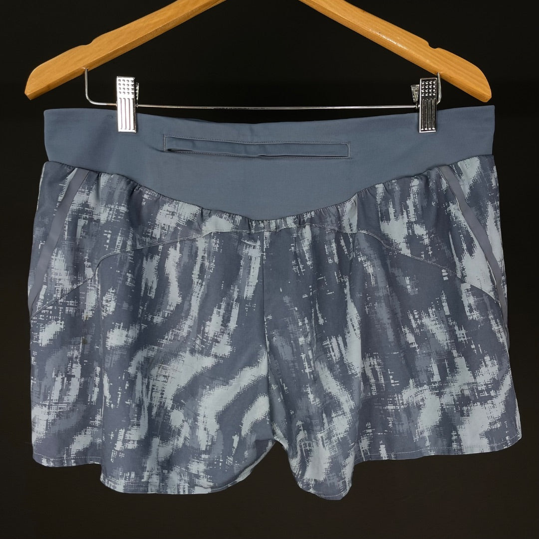 ADIDAS Short Celeste Talle L