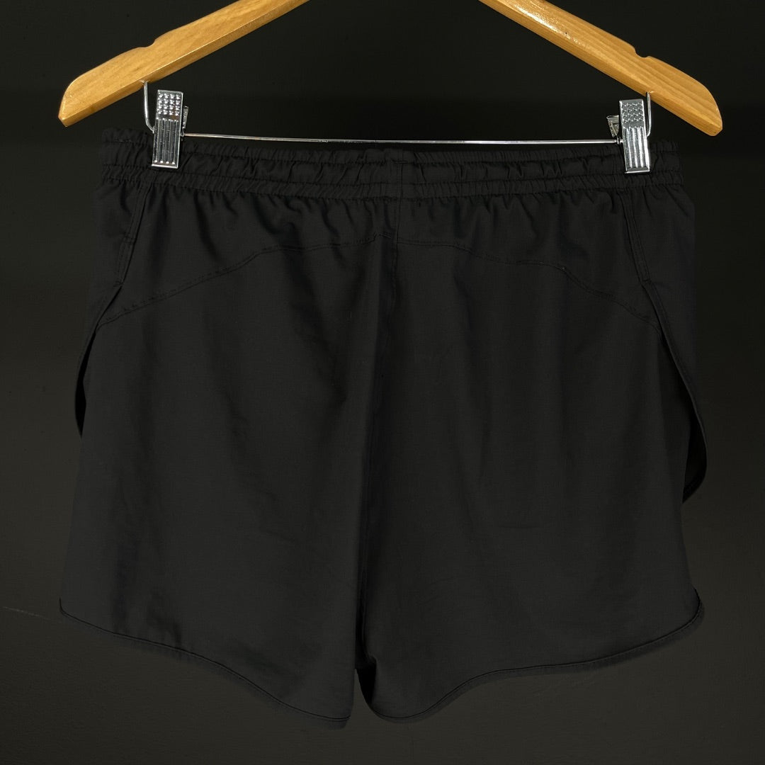 FILA Short Negro Talle L