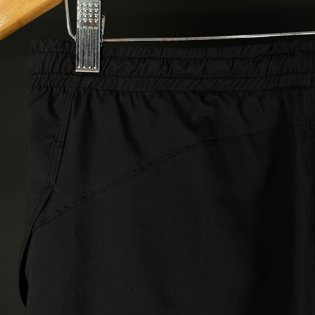 FILA Short Negro Talle L