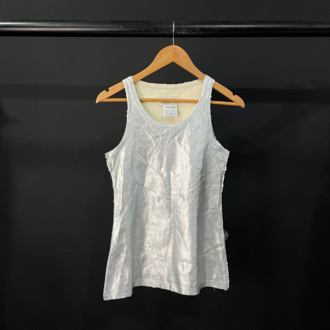 TRAMANDO Musculosa Plateado Talle 2