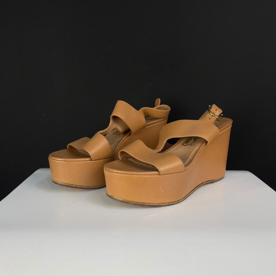 FERRAGAMO Sandalias Marron Talle 8