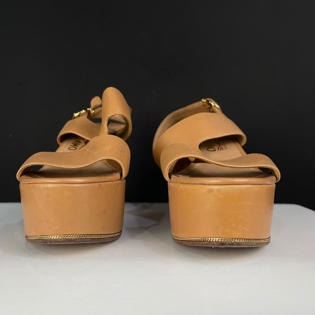 FERRAGAMO Sandalias Marron Talle 8