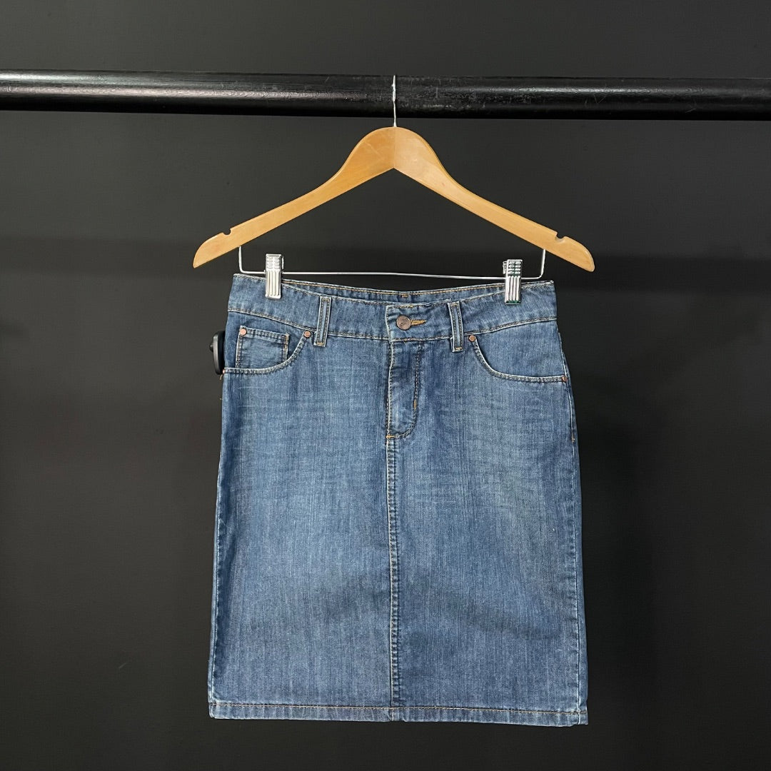 WRANGLER  Pollera Media Pierna  Azul  Talle 40