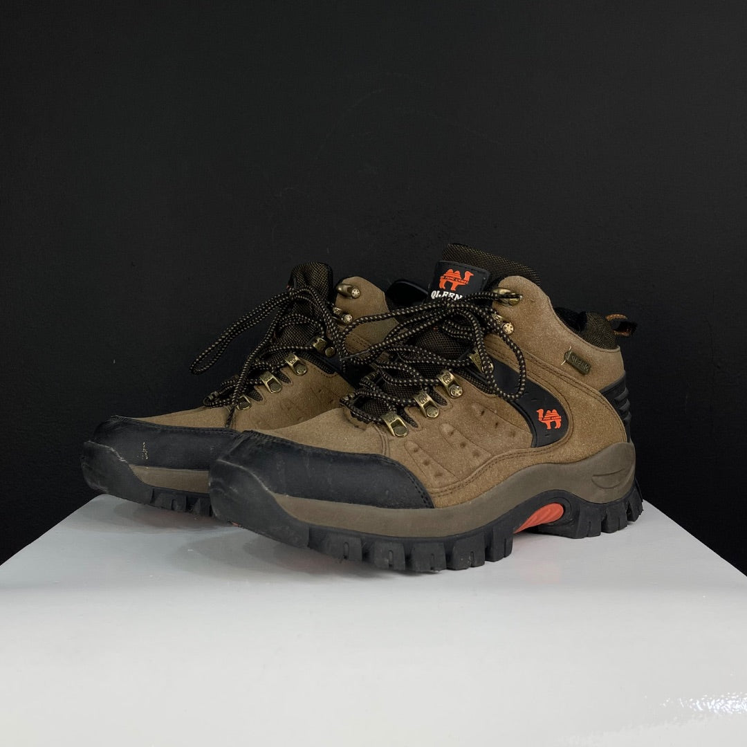 QI.FENG Borcegos Varios Marron y Negro Talle 44