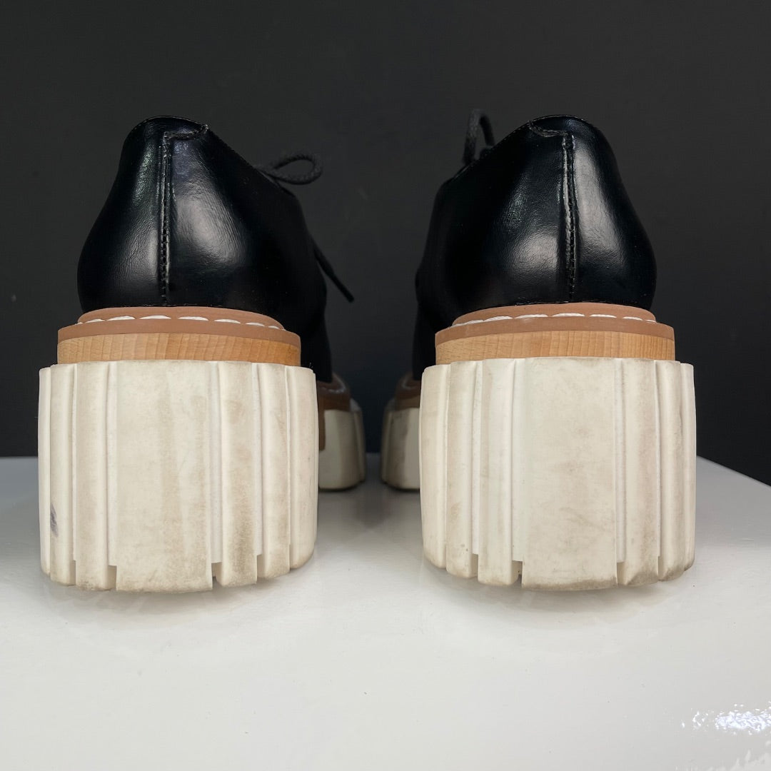 STELLA MCCARTNEY Abotinado Negro Talle 37
