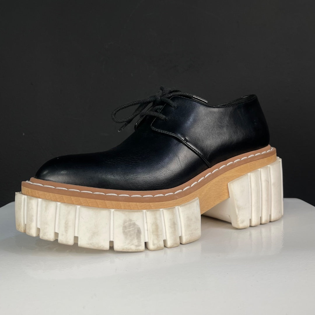 STELLA MCCARTNEY Abotinado Negro Talle 37