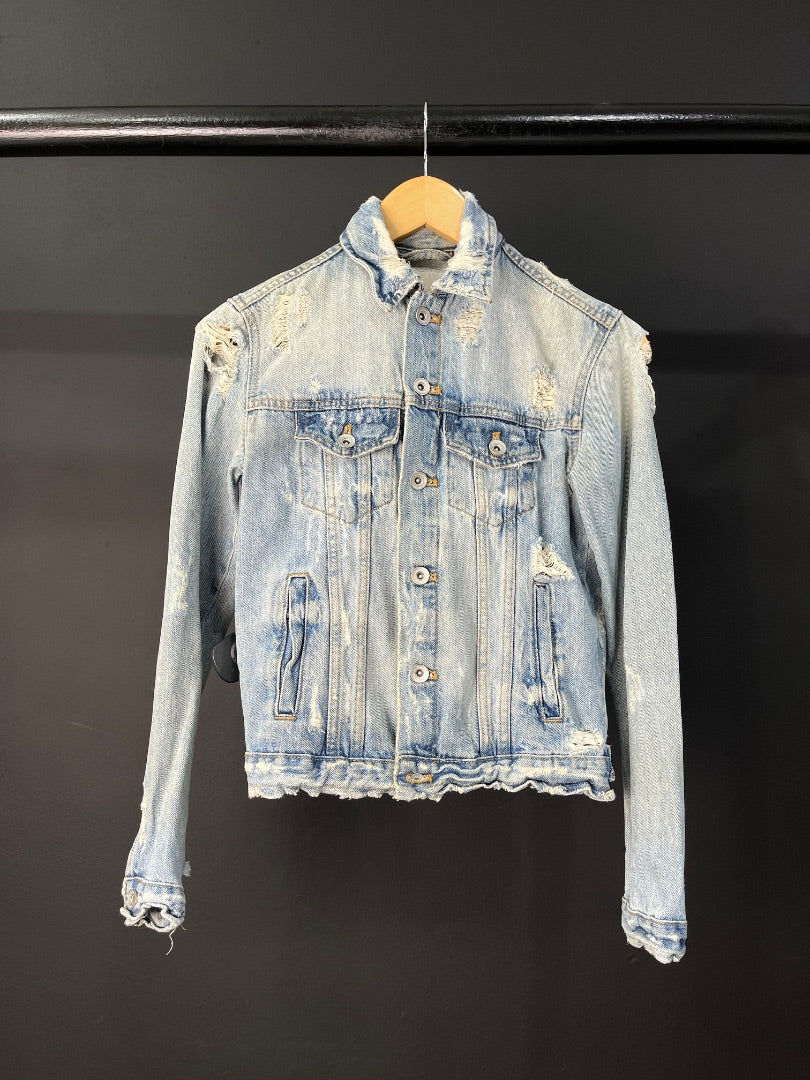 ZARA Campera Celeste Talle XS