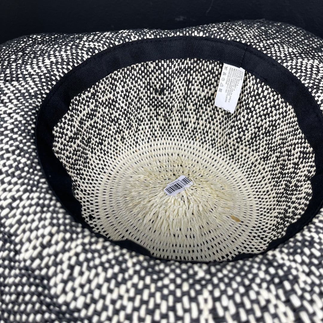 SIN MARCA Sombrero Con Ala Varios Blanco Y Negro Talle Unico