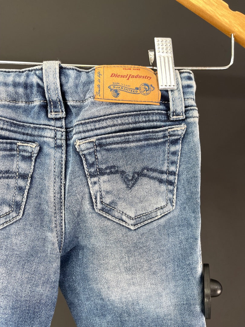 DIESEL  Pantalon  Color Azul  Talle 12-24 Meses