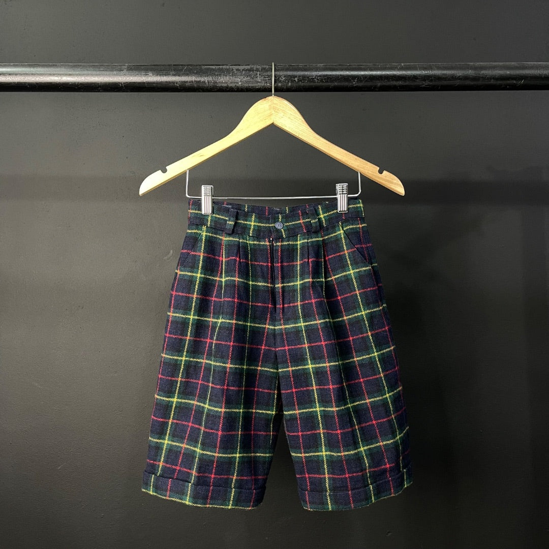 SIN MARCA  Short Bermuda  Varios Escoces Verde  Talle 8
