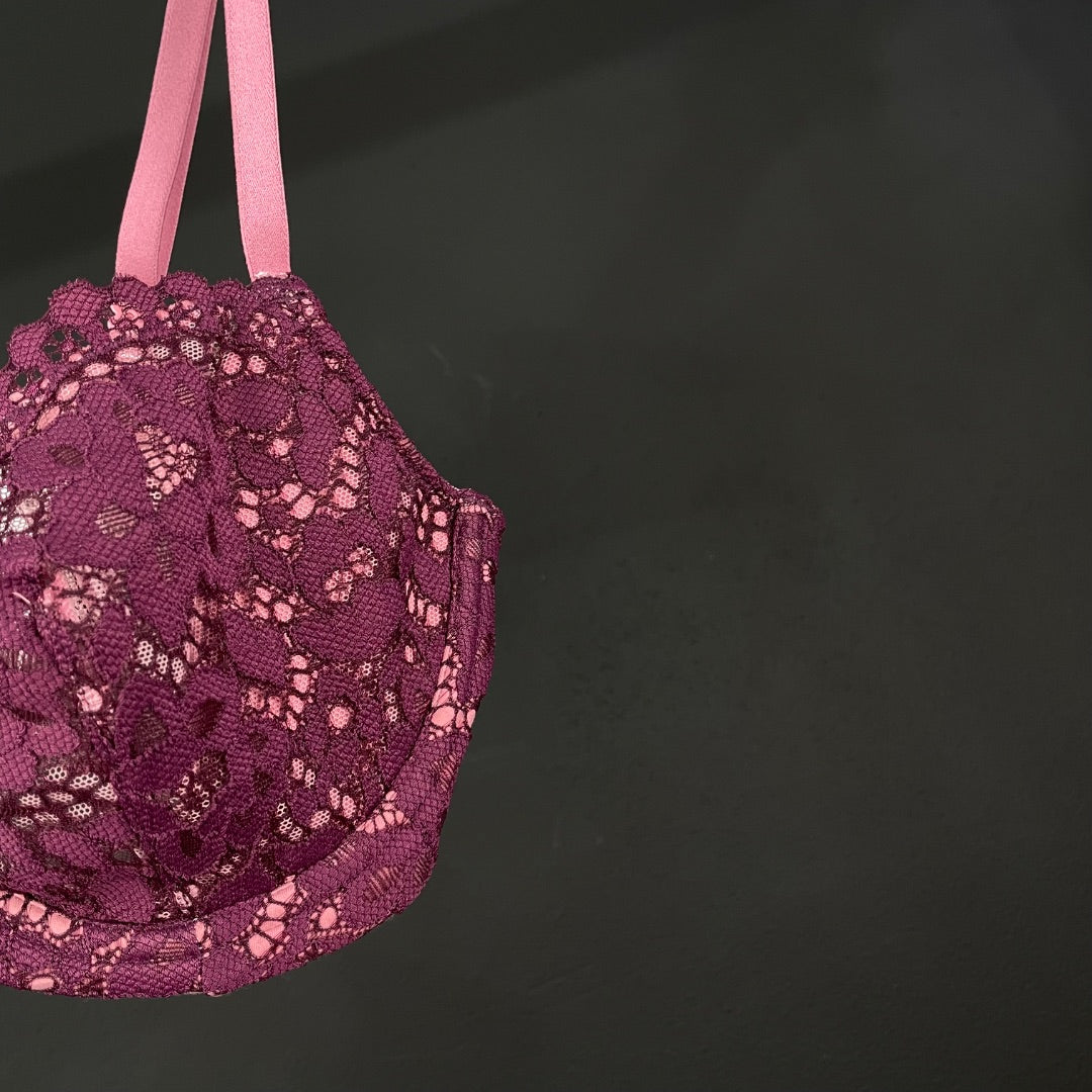 VICTORIA SECRET  Corpiño  Violeta  Talle 34C