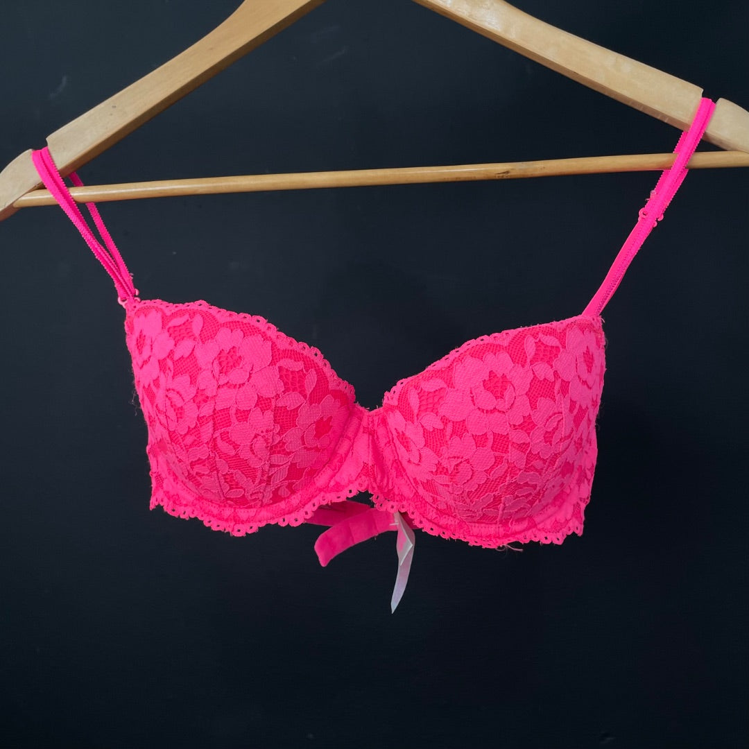 PINK  Corpiño  Fucsia  Talle 34C