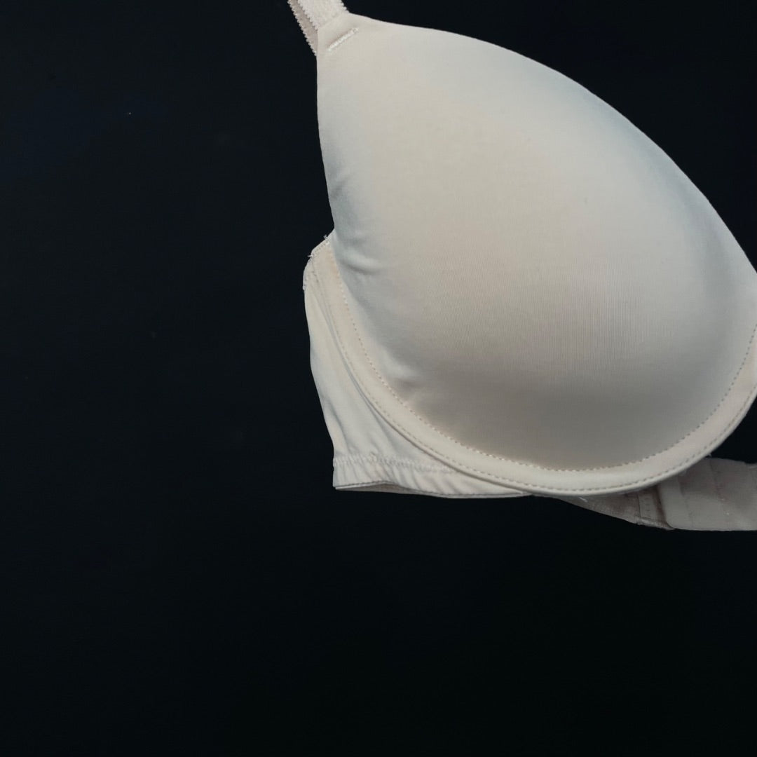 SIN MARCA  Corpiño  Beige  Talle 90