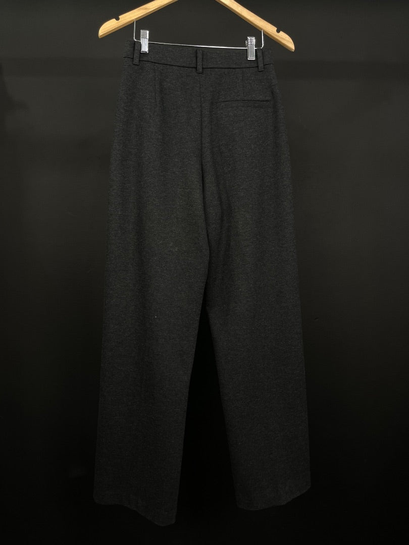 UNIQLO Pantalon Gris Talle L
