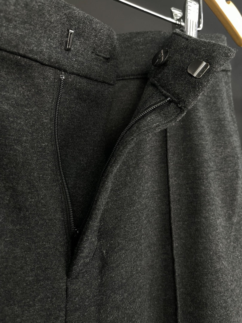 UNIQLO Pantalon Gris Talle L