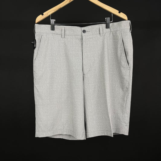 SIN MARCA  Short Bermuda  Gris  Talle 34